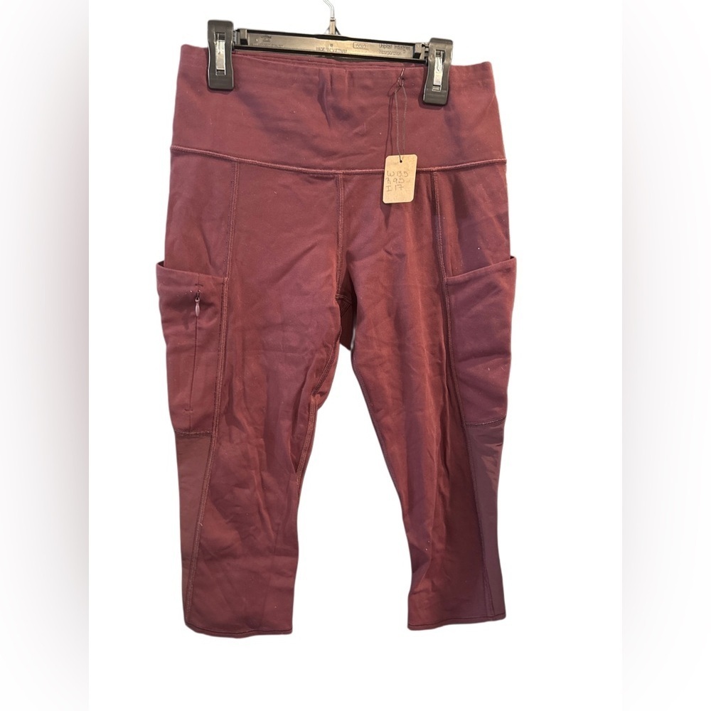 ATHLETA cropped